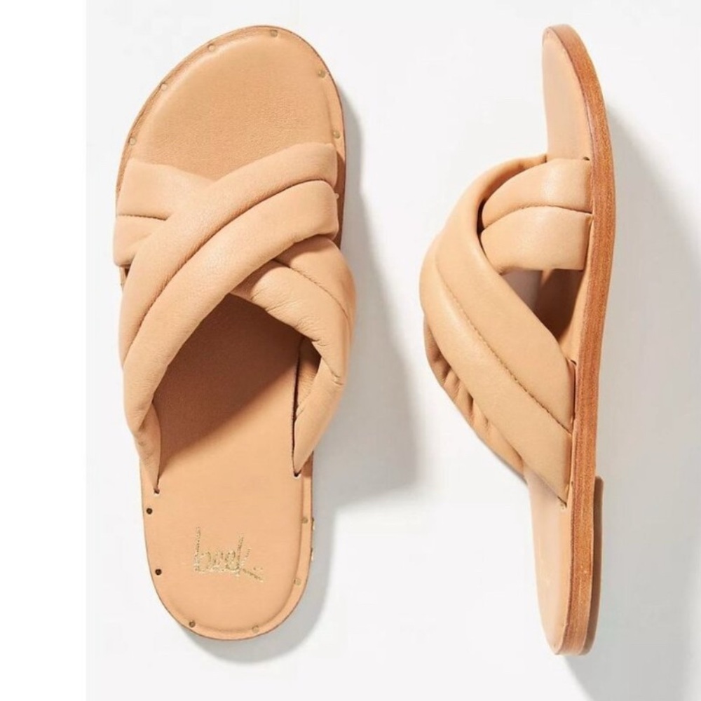 Beek Women's Beige Slide Sandals
